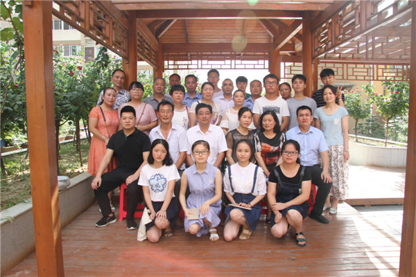 又是一年金秋季，助學圓夢暖人心----2017年寶業(yè)集團“金秋助學”活動圓滿結(jié)束